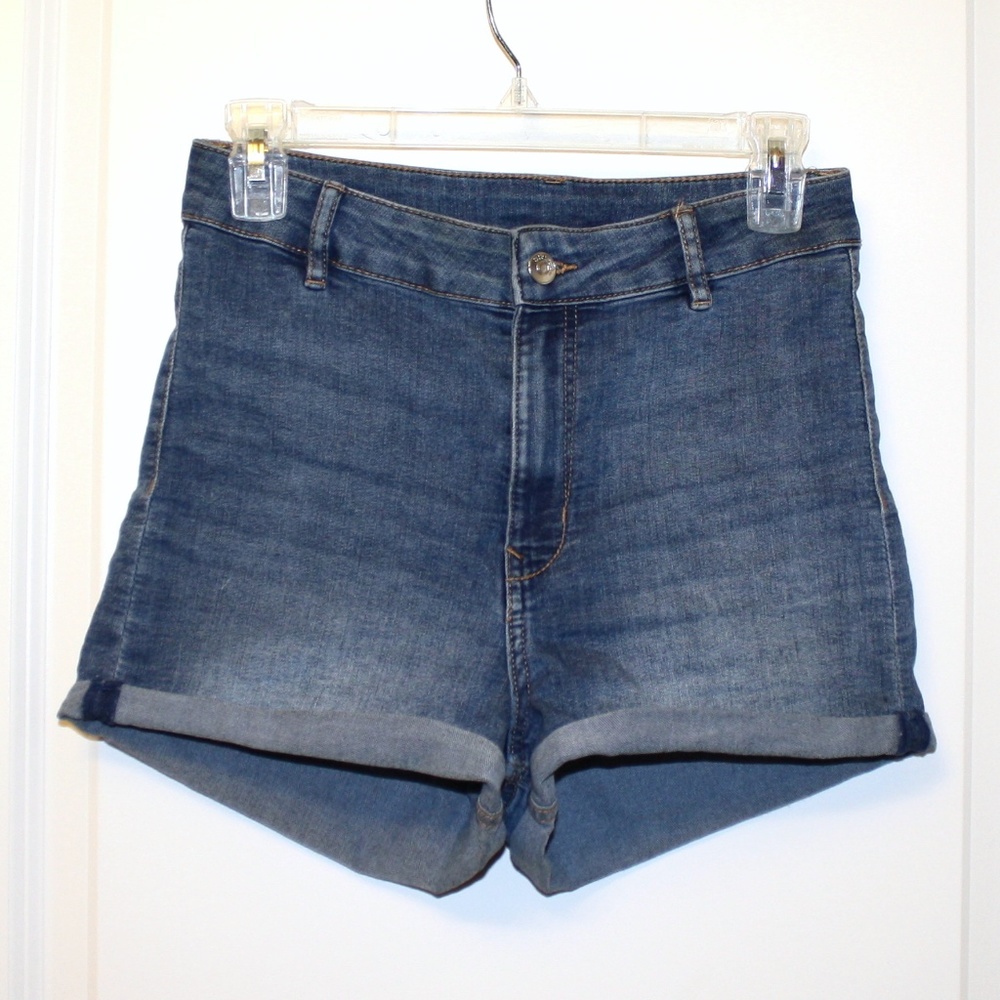 H&M High Waisted Denim Shorts - Size 10